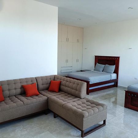 Casa Hector, Con Jacuzzi, Cerca Del Foro Gnp. Mérida Exterior foto