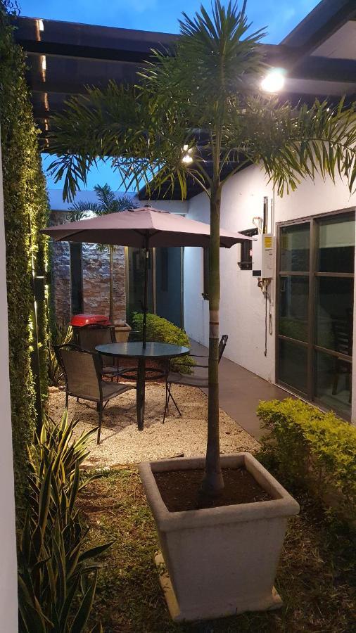 Casa Hector, Con Jacuzzi, Cerca Del Foro Gnp. Mérida Exterior foto
