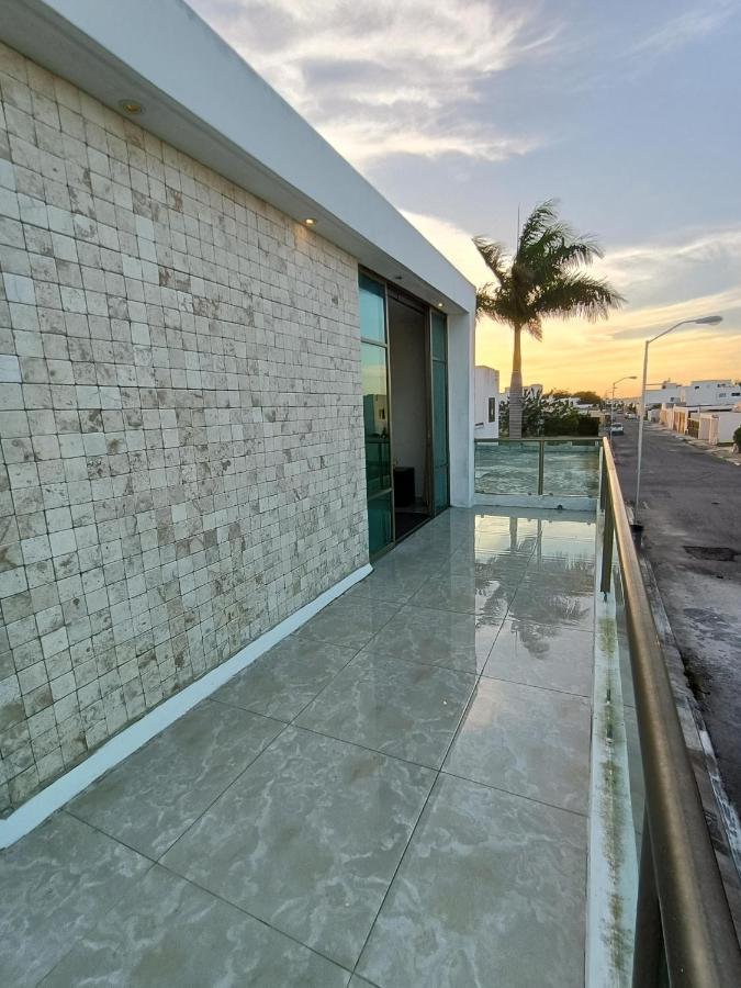 Casa Hector, Con Jacuzzi, Cerca Del Foro Gnp. Mérida Exterior foto