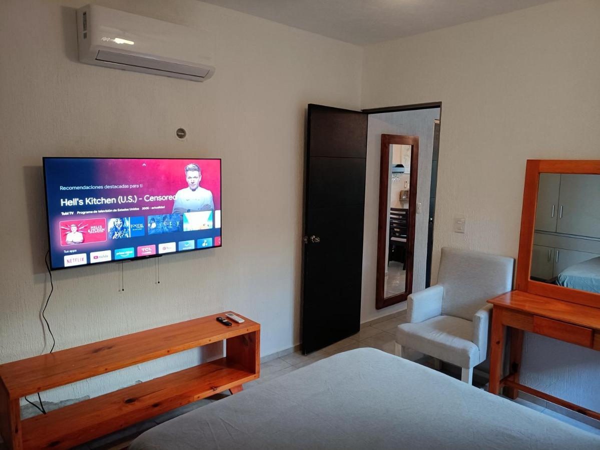 Casa Hector, Con Jacuzzi, Cerca Del Foro Gnp. Mérida Exterior foto