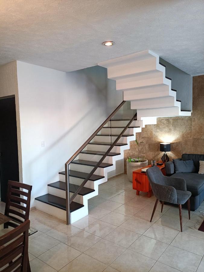 Casa Hector, Con Jacuzzi, Cerca Del Foro Gnp. Mérida Exterior foto
